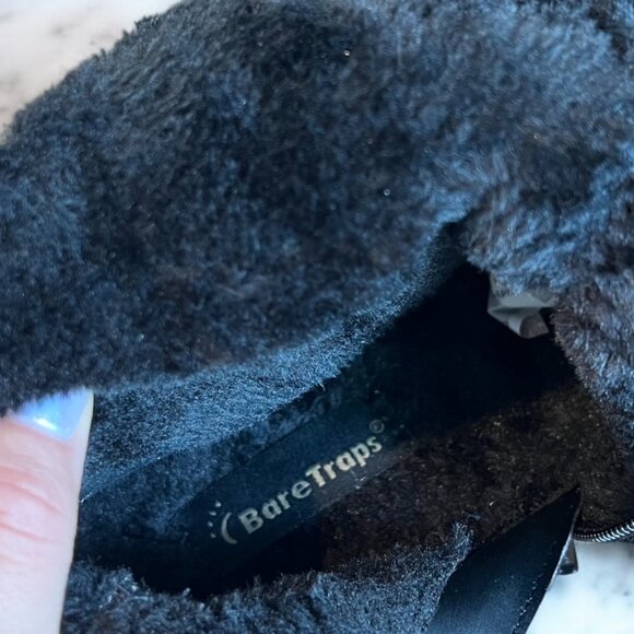 BareTraps Fairlee Black Ankle Zip Suede Leather Boots Size 7.5M Faux Fur Lined - Picture 7 of 13